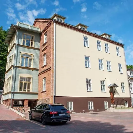 Lossi 32 Luxury With Sauna Apartman *